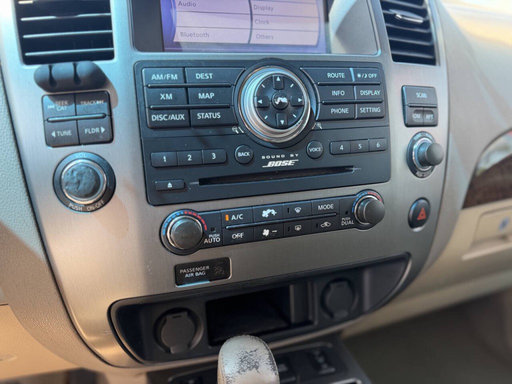 2014 Nissan Armada Image 23