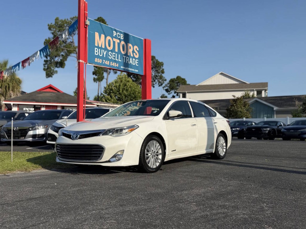 2013 Toyota Avalon Image 1