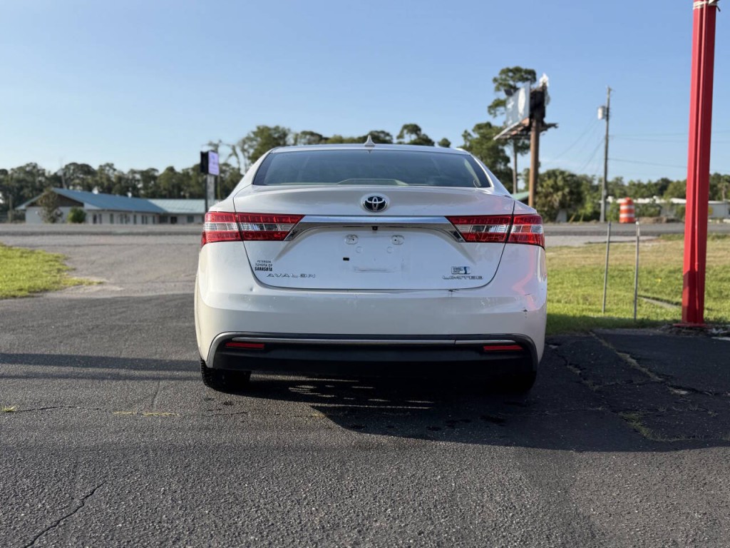 2013 Toyota Avalon Image 5
