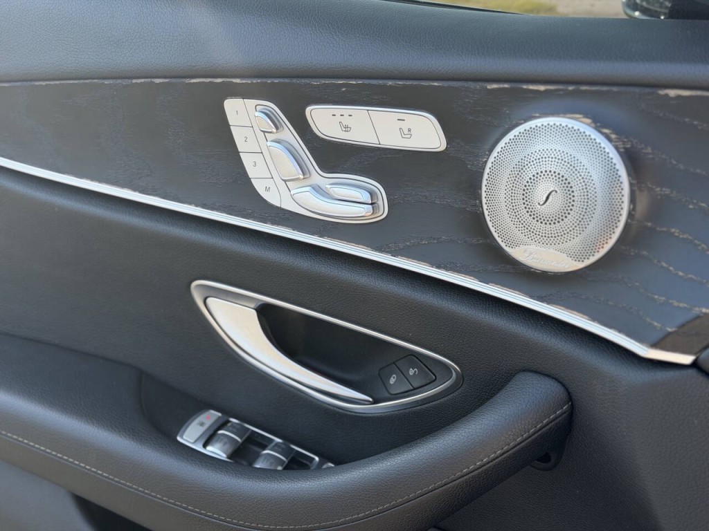 2017 Mercedes-Benz E-Class Image 9