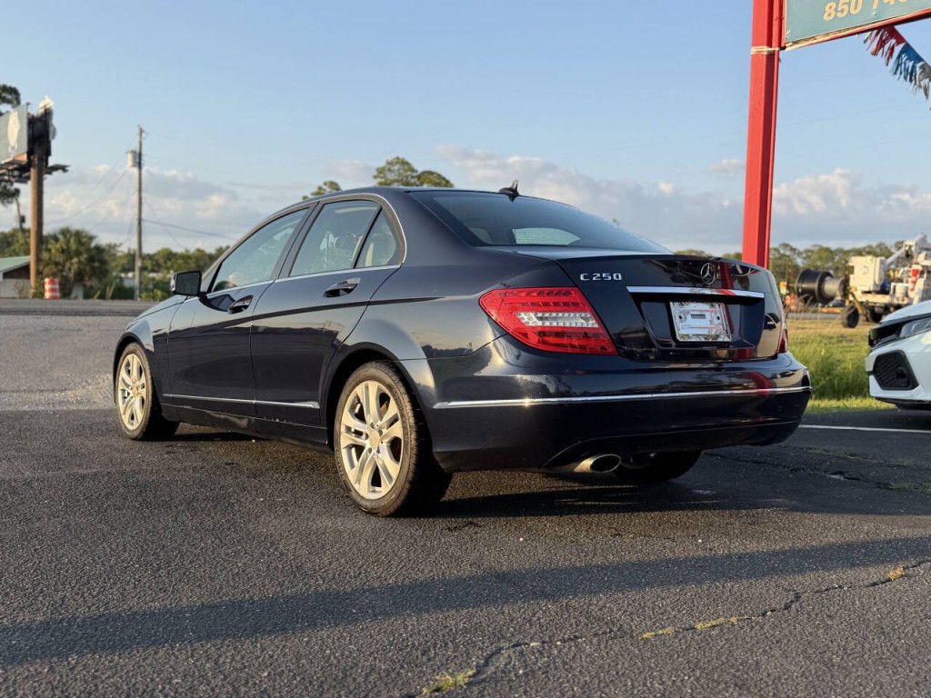 2013 Mercedes-Benz C-Class Image 5