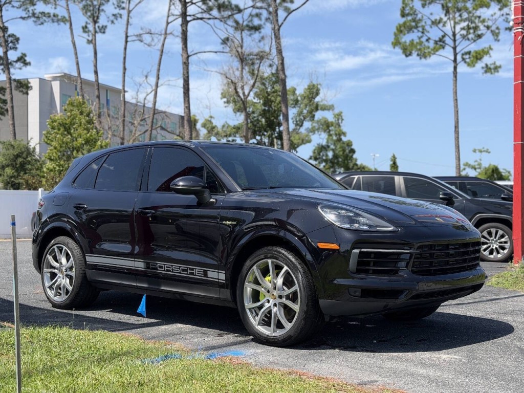 2019 Porsche Cayenne Image 3