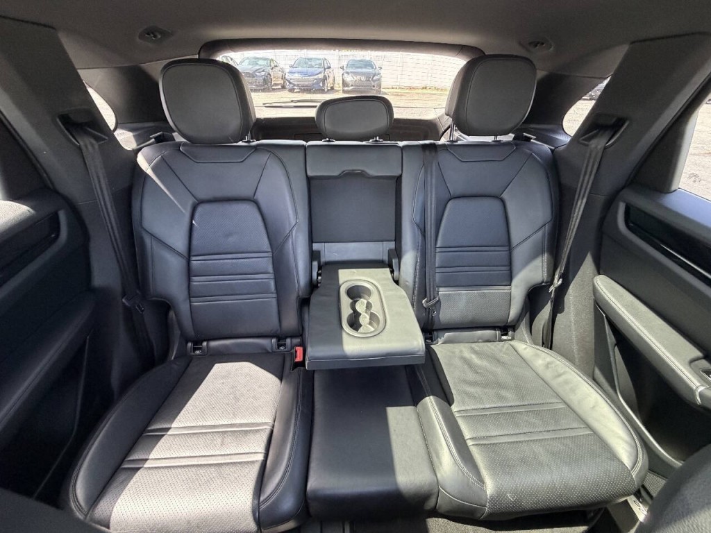 2019 Porsche Cayenne Image 13
