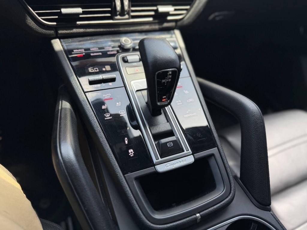 2019 Porsche Cayenne Image 17