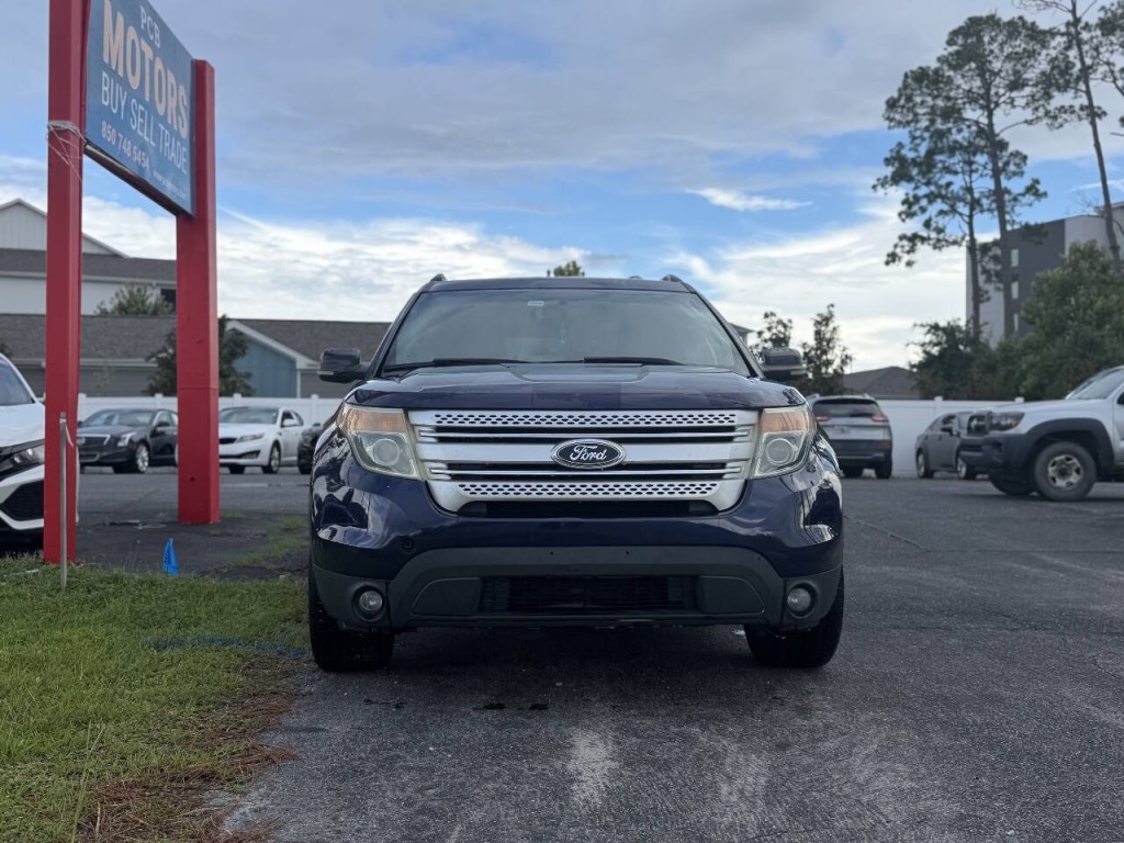 2011 Ford Explorer Image 2