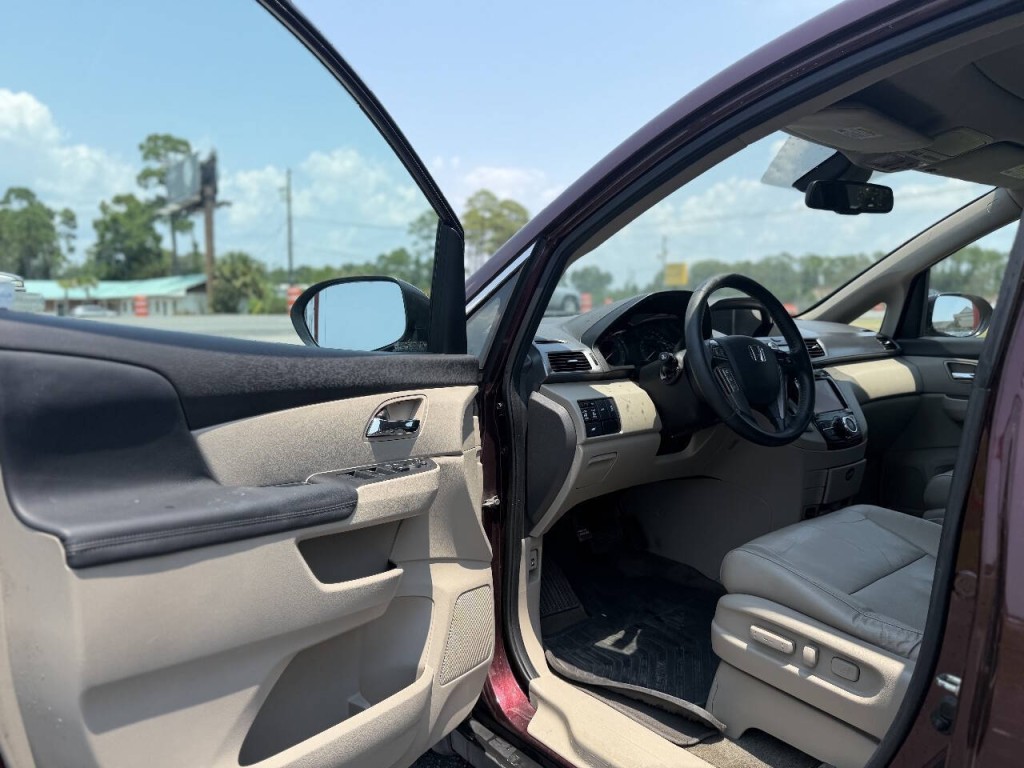 2014 Honda Odyssey Image 7