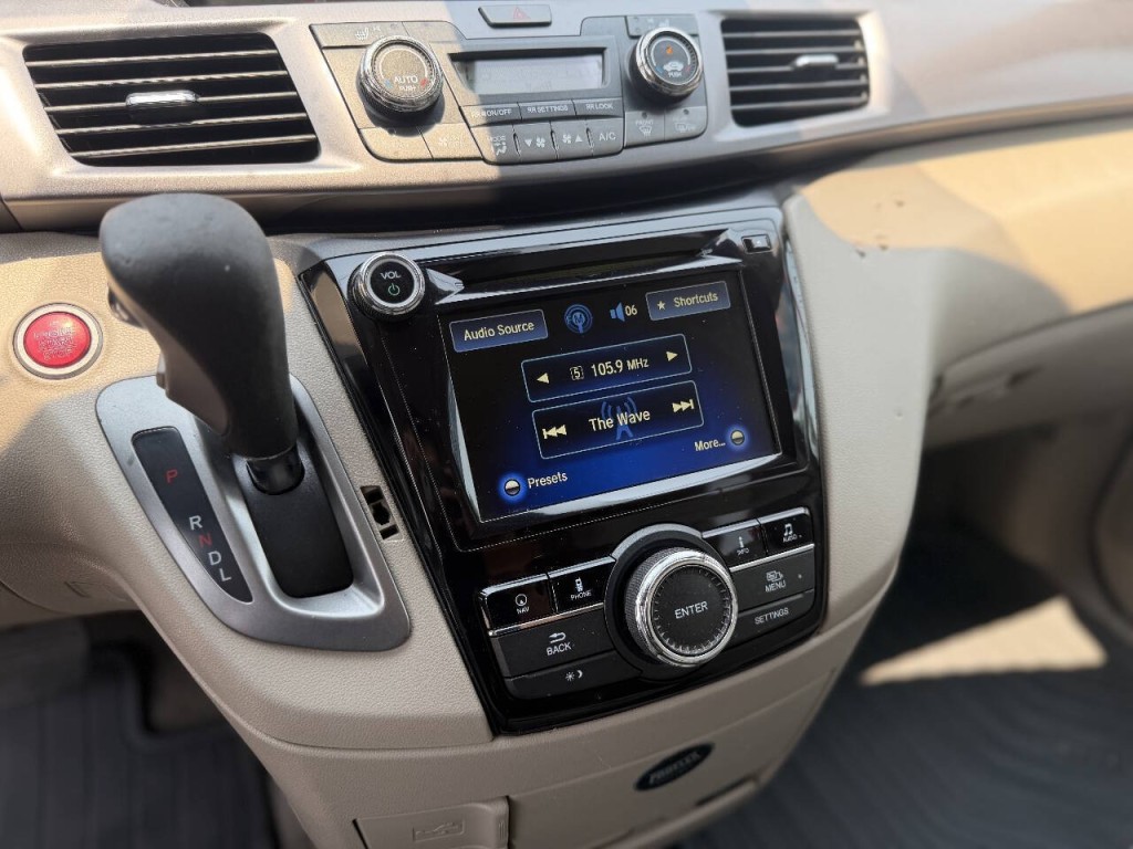2014 Honda Odyssey Image 17