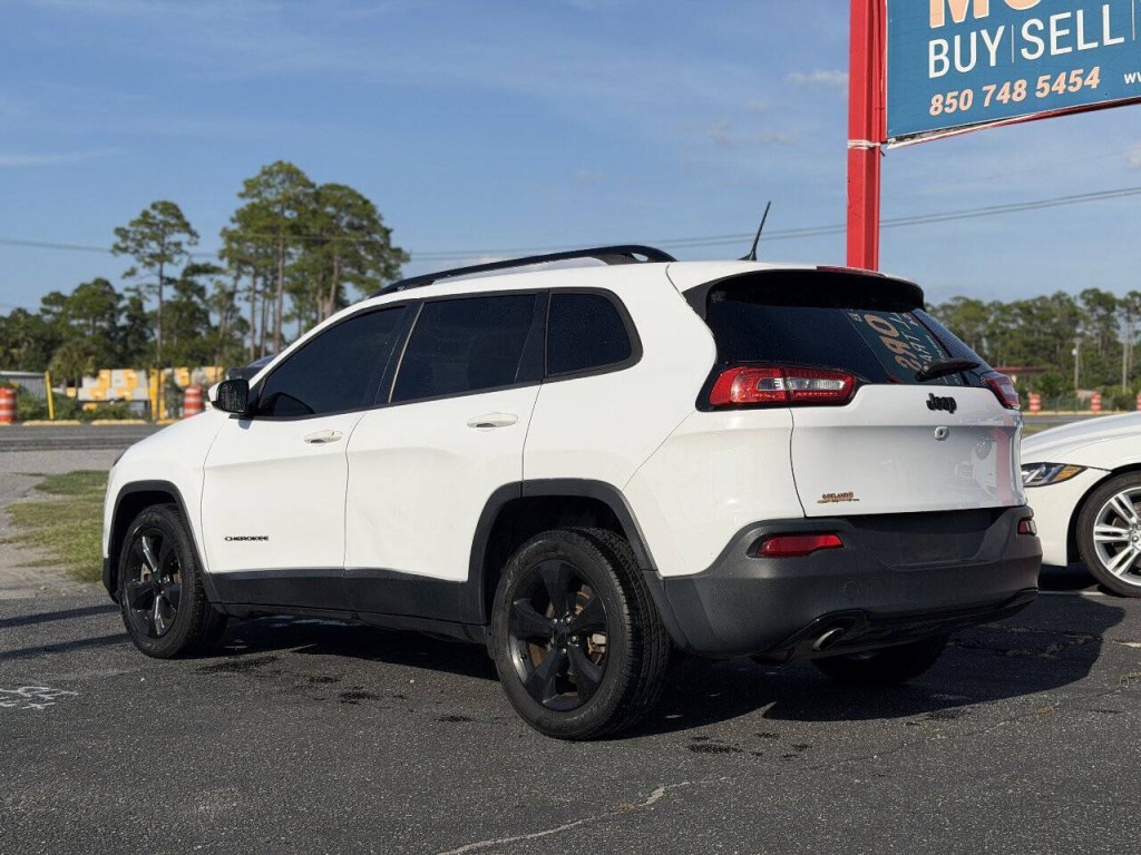 2018 Jeep Cherokee Image 4