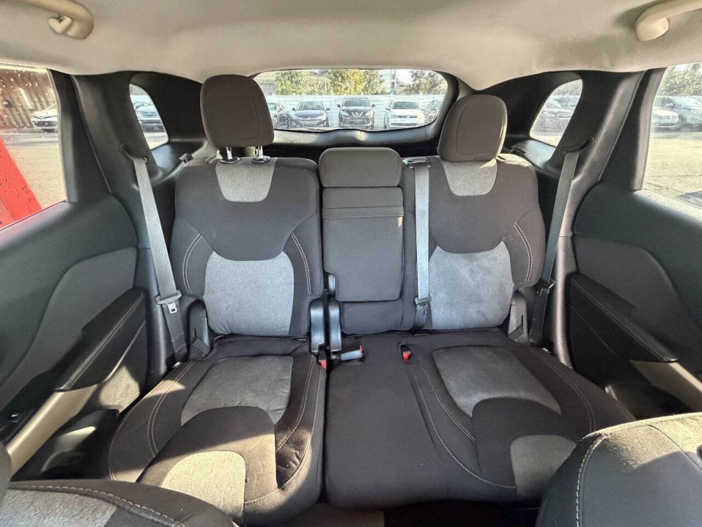 2018 Jeep Cherokee Image 11