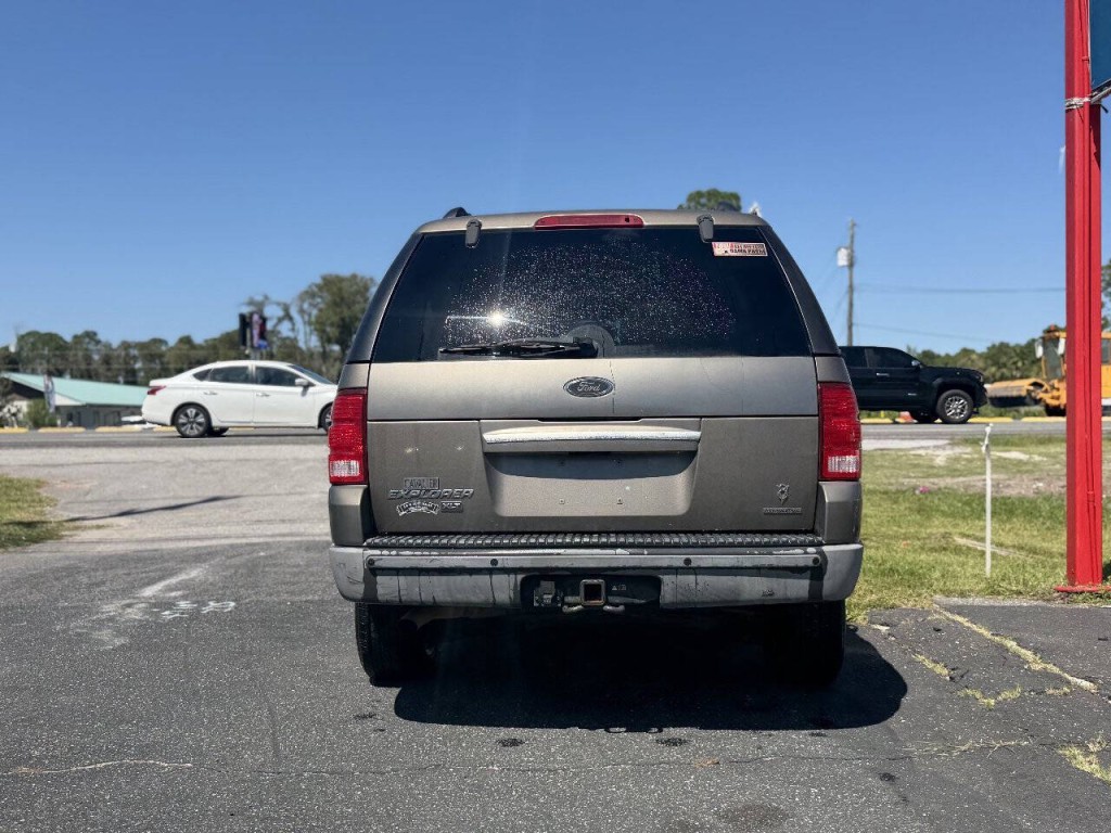 2003 Ford Explorer Image 5