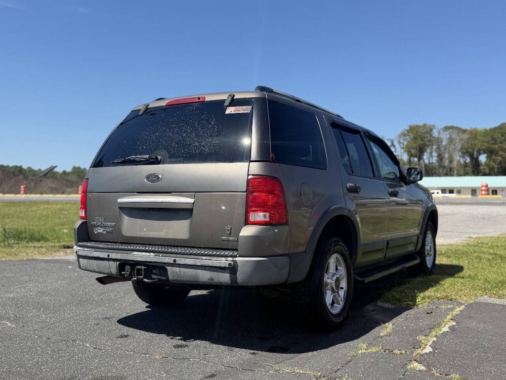 2003 Ford Explorer Image 6