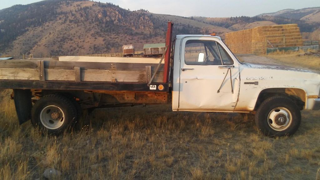1982 GMC C/K 3500 Image 4