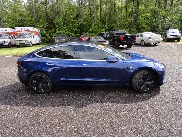 2019 Tesla Model 3 Image 8