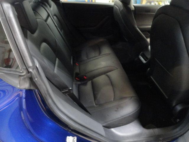 2019 Tesla Model 3 Image 13