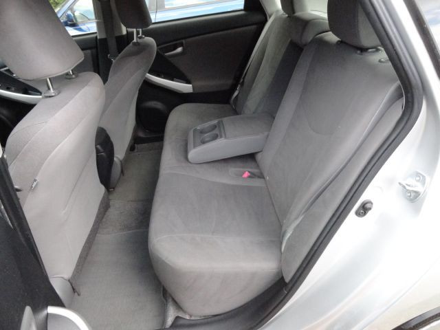 2014 Toyota Prius Image 13