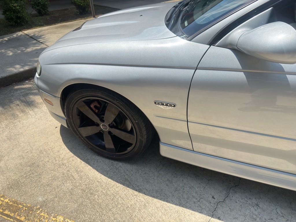 2006 Pontiac GTO Image 9