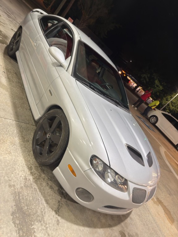 2006 Pontiac GTO Image 1