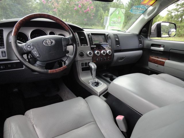 2011 Toyota Tundra Image 14