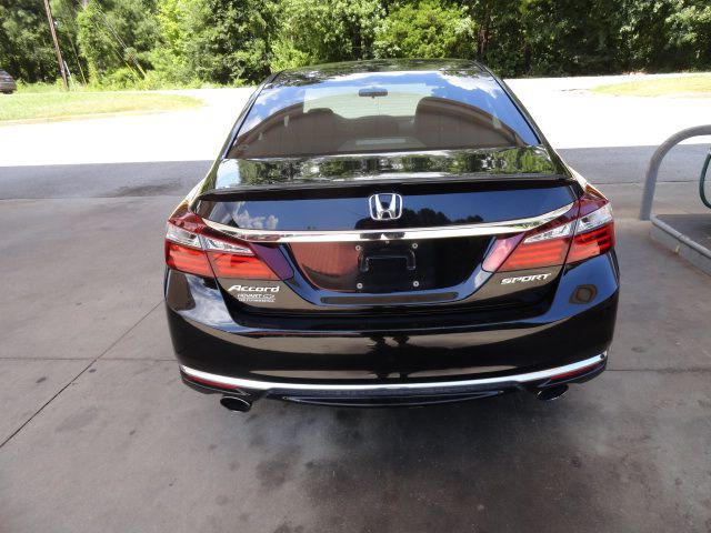 2017 Honda Accord Image 6