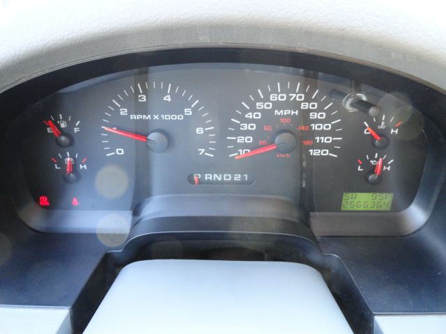 2004 Ford F-150 Image 7