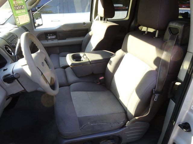 2004 Ford F-150 Image 10