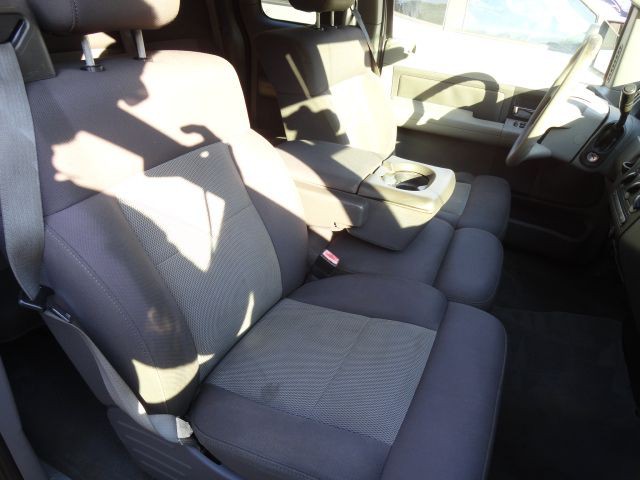 2004 Ford F-150 Image 12