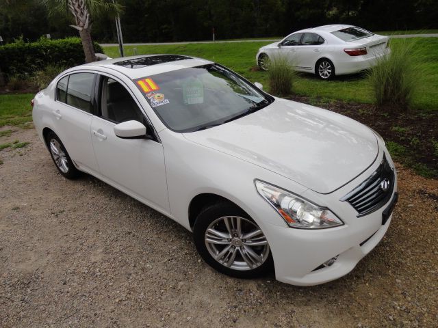 2011 INFINITI G37 Image 1