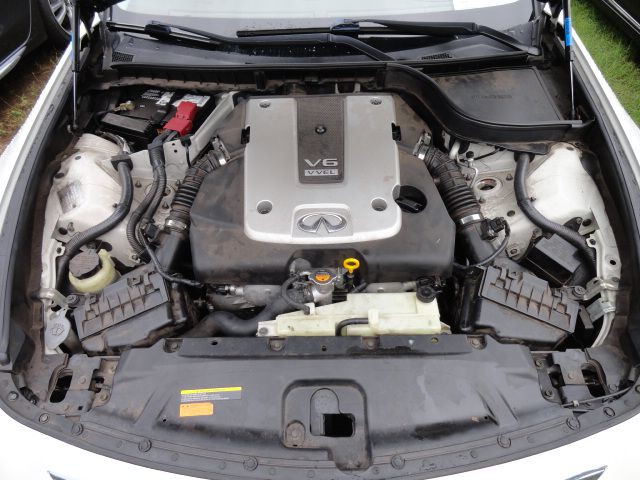 2011 INFINITI G37 Image 23