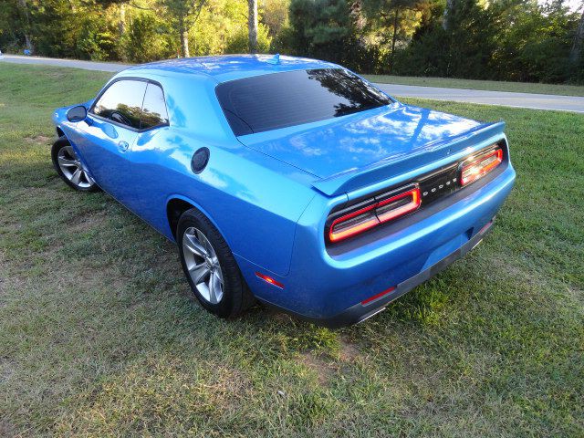 2019 Dodge Challenger Image 5