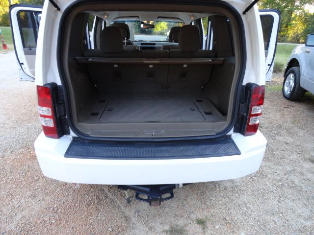 2012 Jeep Liberty Image 14