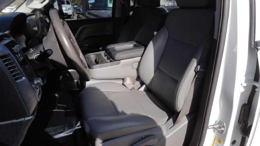 2015 GMC Sierra 2500 Image 17