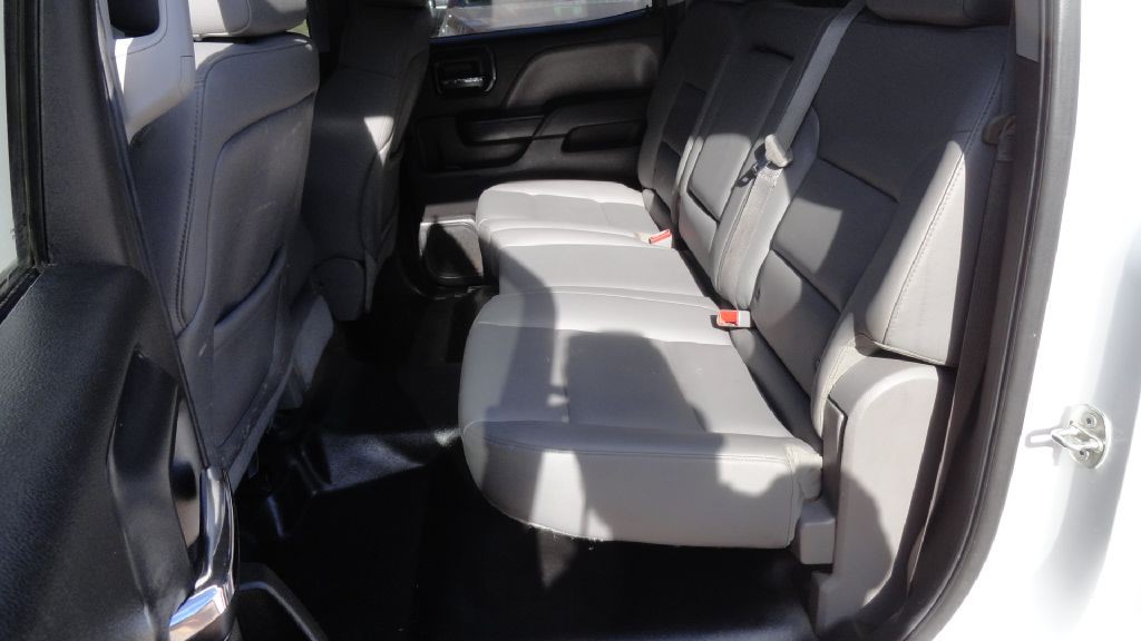 2015 GMC Sierra 2500 Image 18