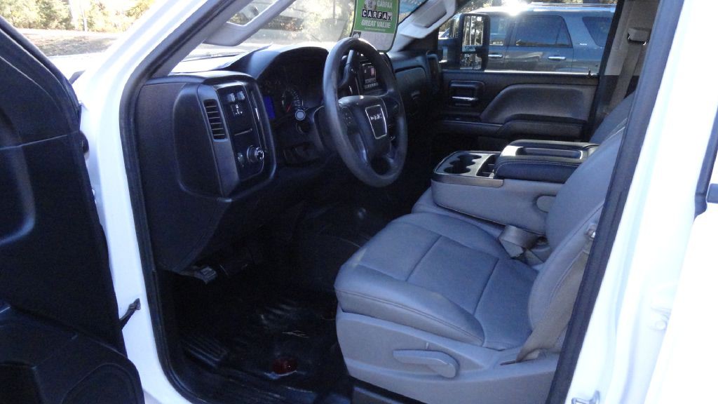 2015 GMC Sierra 2500 Image 23