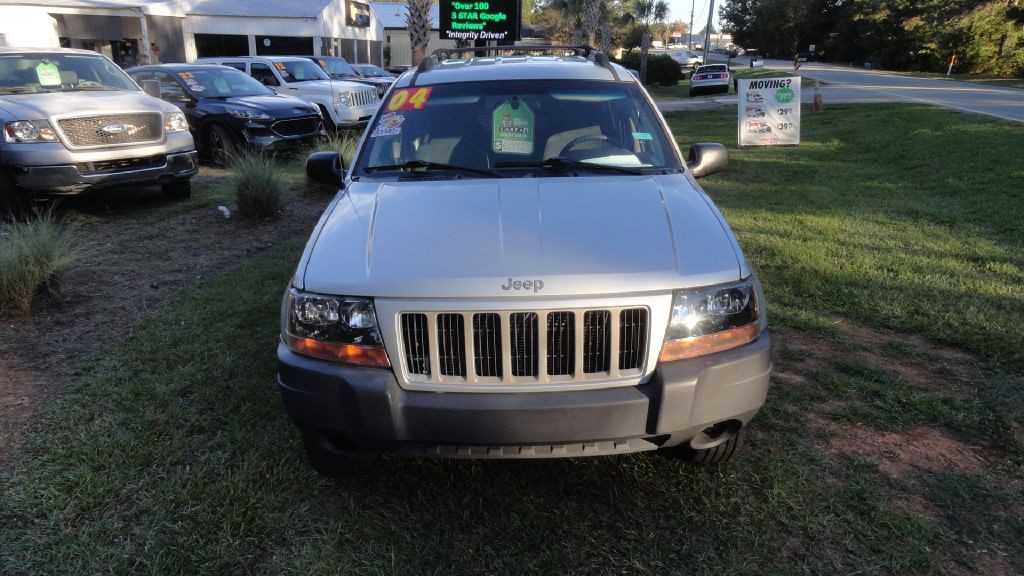 2004 Jeep Grand Cherokee Image 2