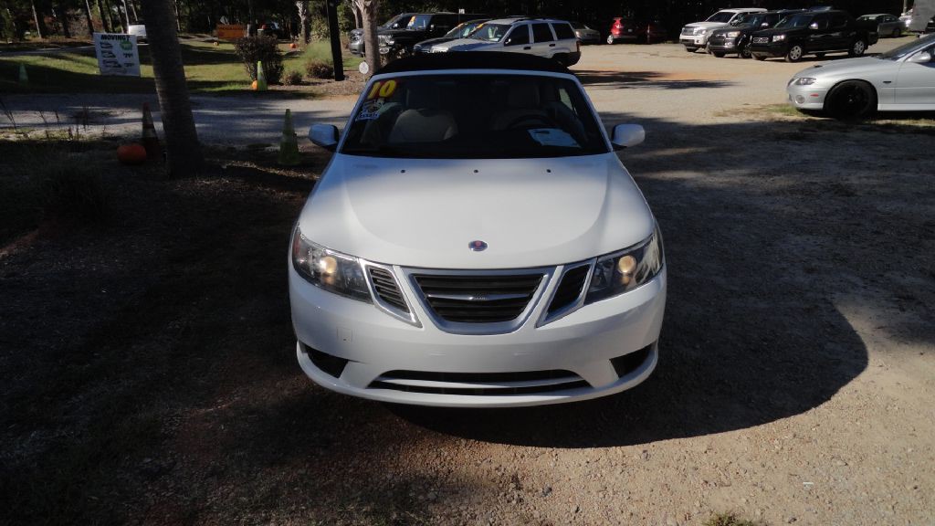 2010 Saab 9-3 Image 2