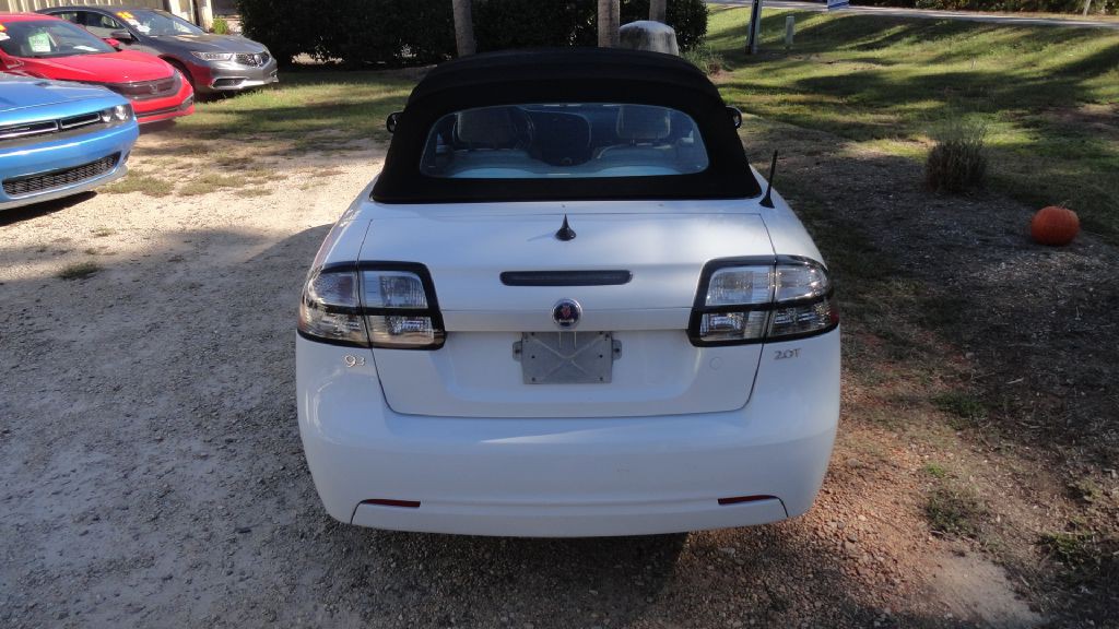 2010 Saab 9-3 Image 6