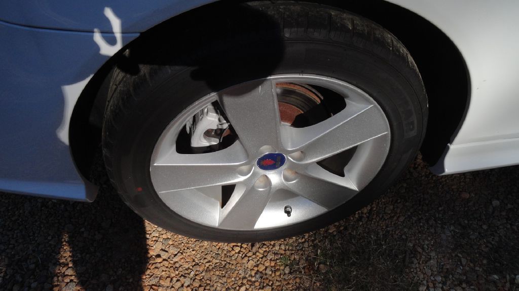 2010 Saab 9-3 Image 16