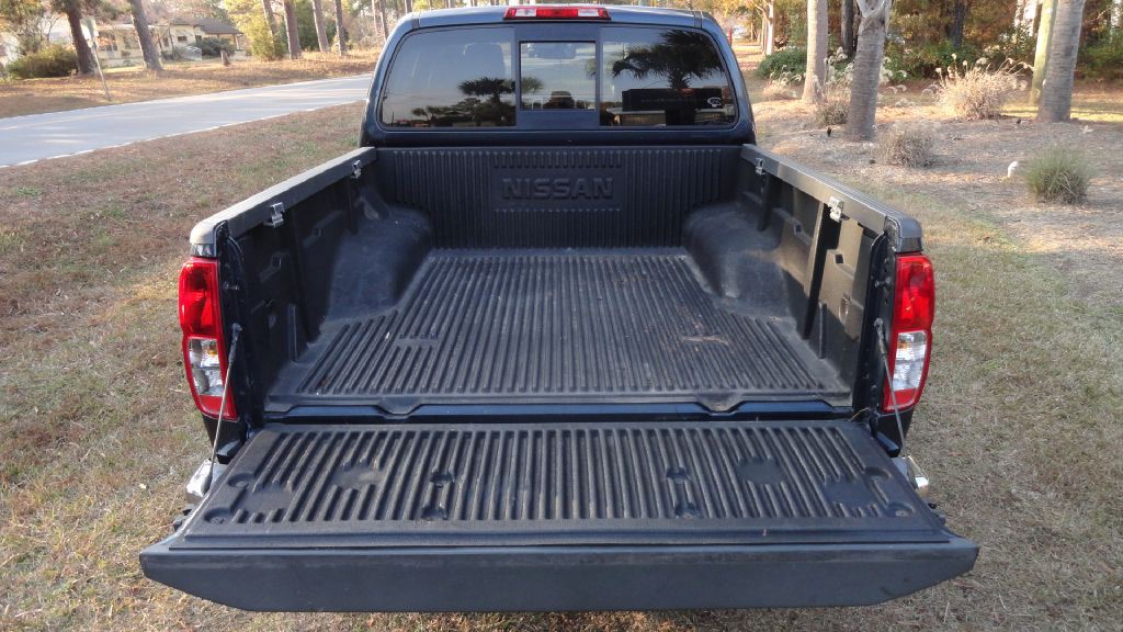 2018 Nissan Frontier Image 9