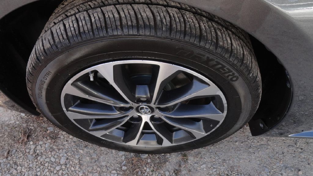 2018 Toyota Avalon Image 22