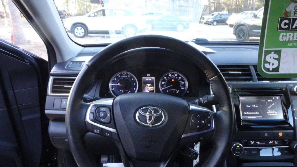 2015 Toyota Camry Image 9