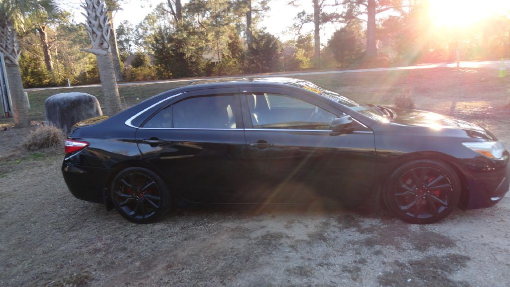 2015 Toyota Camry Image 10