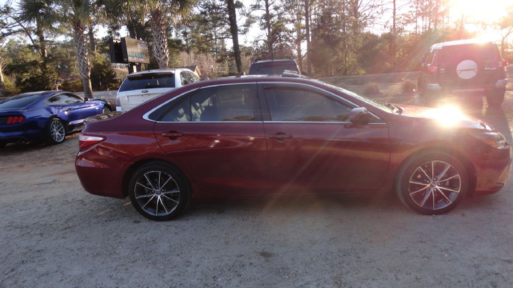 2015 Toyota Camry Image 9