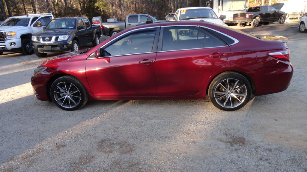 2015 Toyota Camry Image 12