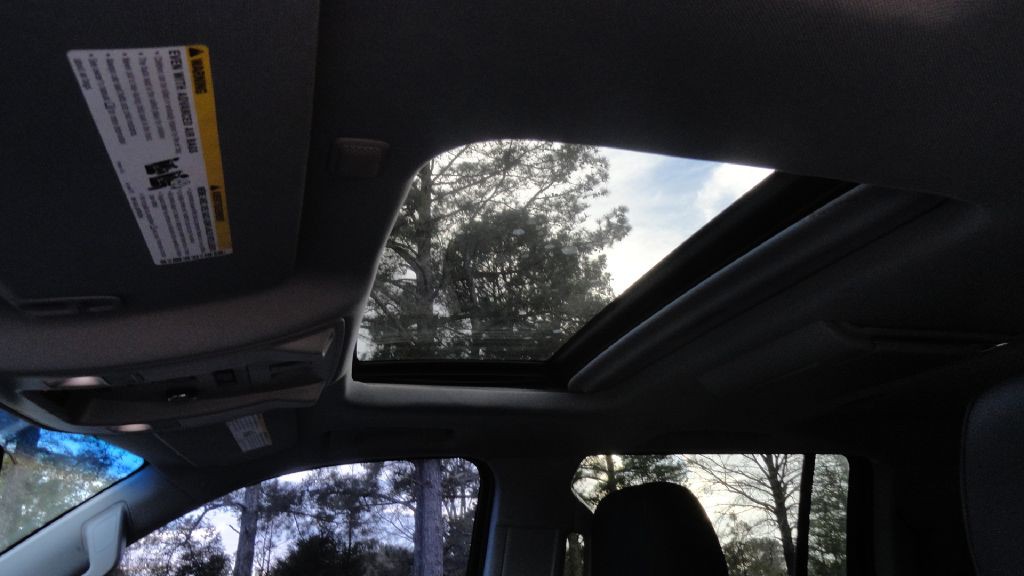 2016 Cadillac Escalade Image 6