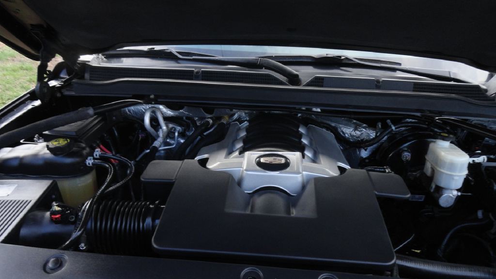 2016 Cadillac Escalade Image 9