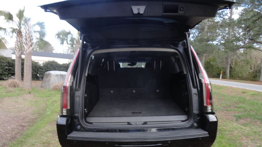 2016 Cadillac Escalade Image 12