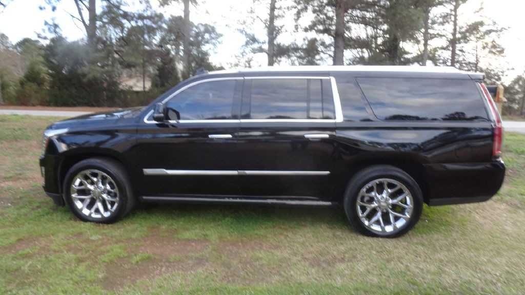 2016 Cadillac Escalade Image 13