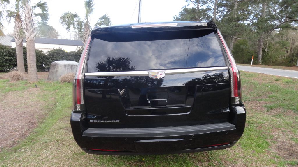 2016 Cadillac Escalade Image 14