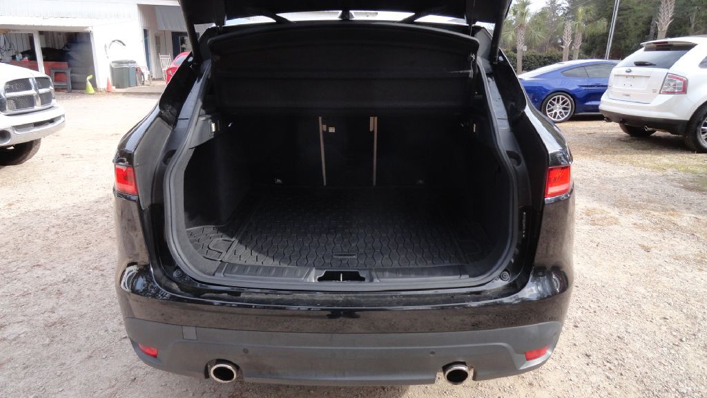 2017 Jaguar F-PACE Image 5