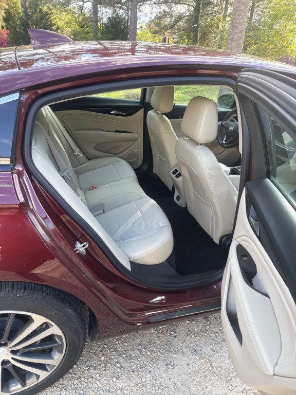 2018 Buick Regal Image 8